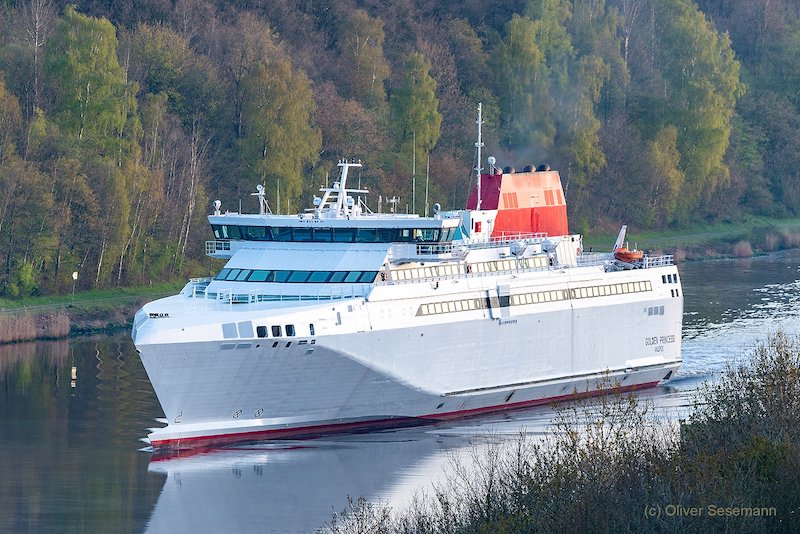 El monocasco “Gotlandia II”, renombrado “Golden Princess”