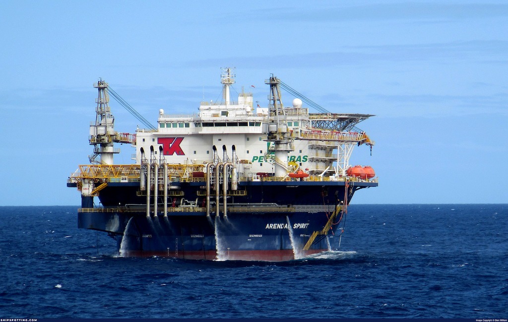 El flotel “Arendal Spirit” viene a reparar con Tenerife Shipyards