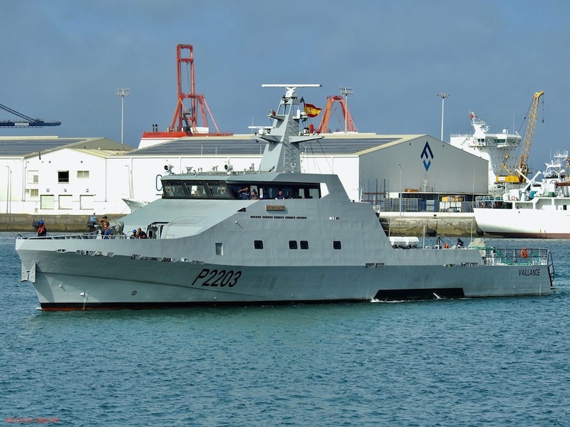 El segundo OPV 45 de Costa de Marfil pasa por Las Palmas