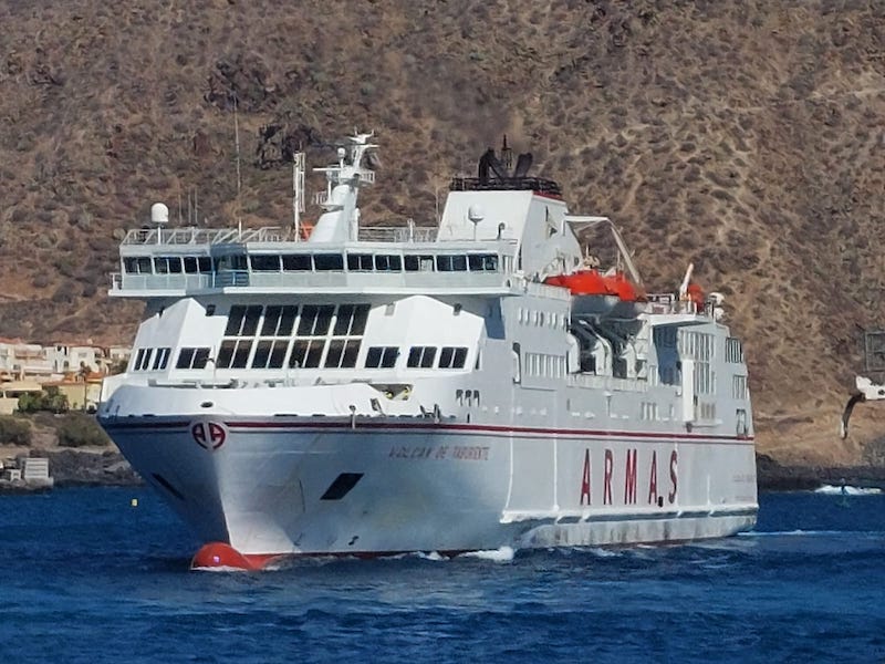 Ajuste de horarios dominicales del ferry “Volcán de Taburiente”