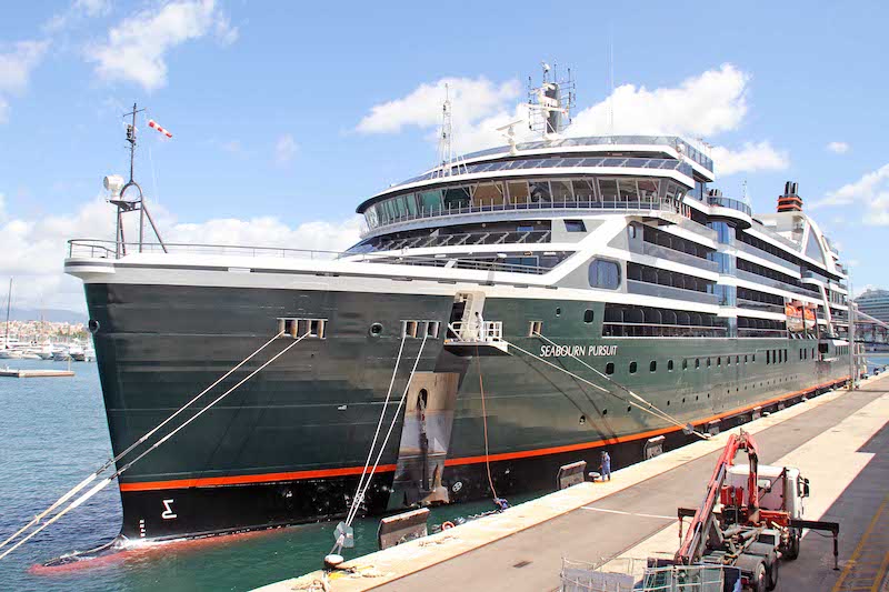 Palma recibe la primera escala del novísimo “Seabourn Pursuit”