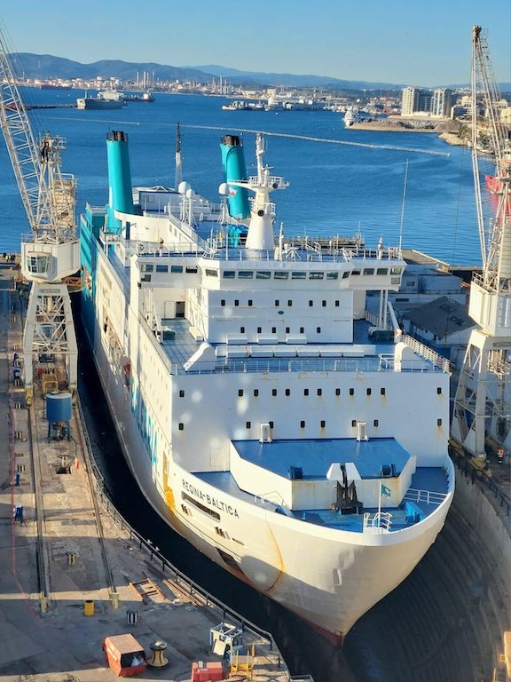 Varada del ferry “Regina Baltica” en Gibdock, tras la OPE 2023