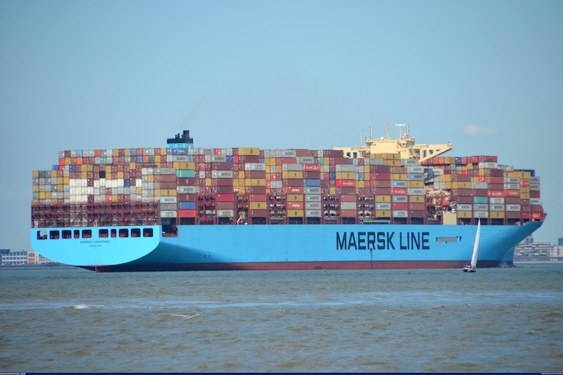 “Maersk Hangzhou”, atacado por un misil en el Mar Rojo