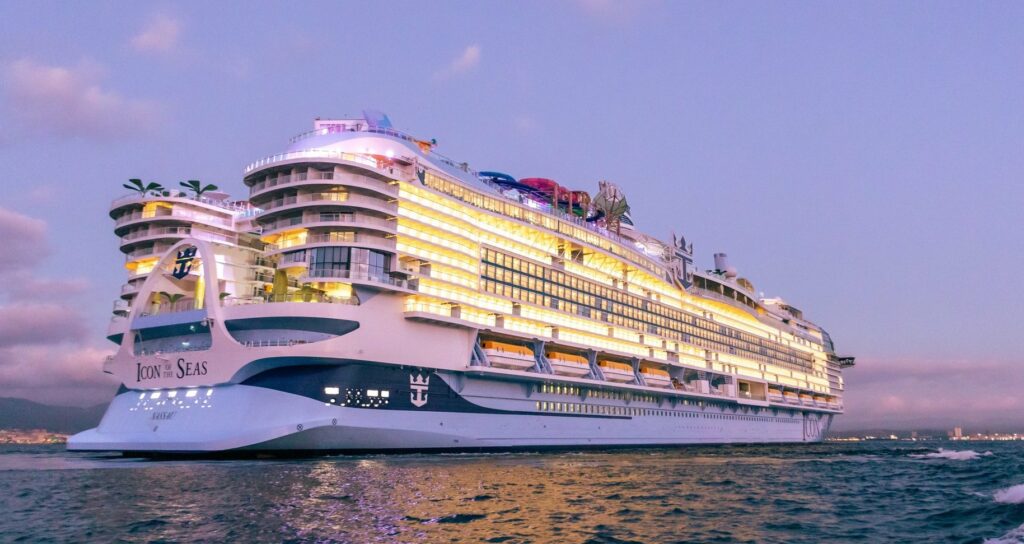 El gigante “Icon of the Seas”, a suministrarse GNL en Algeciras