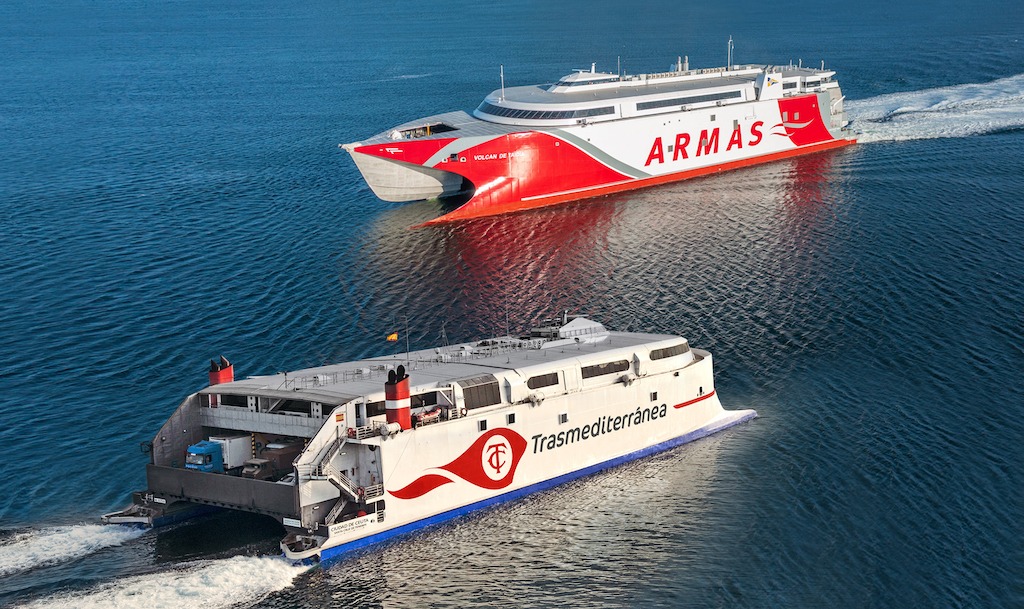 El último puente incrementa los pasajeros de Armas en un 35%