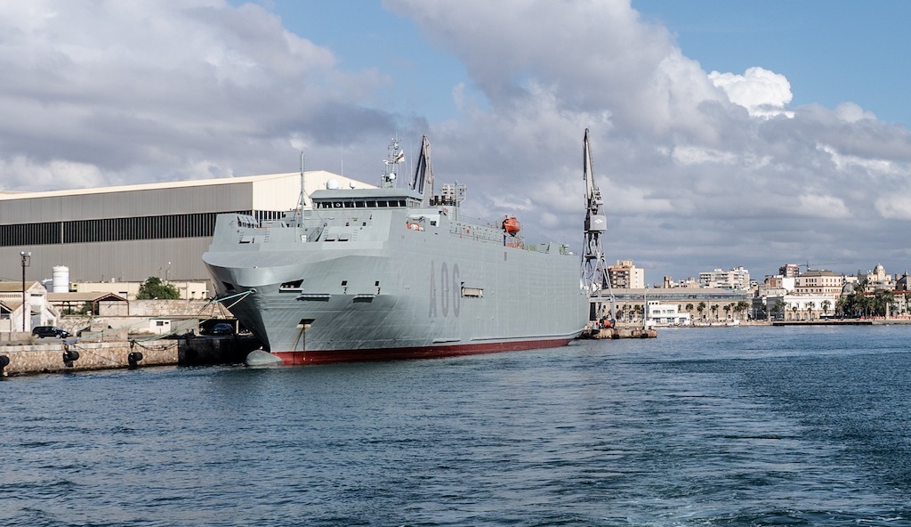 Un buque nórdico, probable transporte logístico A-07