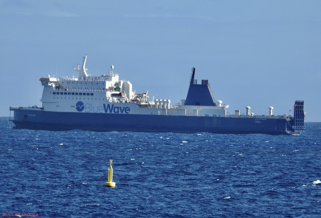 El ferry “Blue Wave Harmony”, de escala técnica en Las Palmas