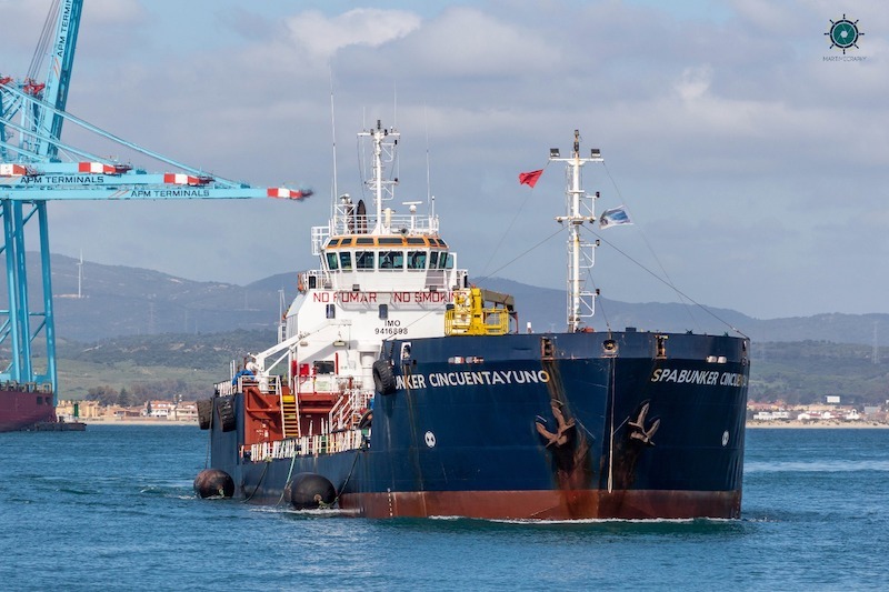 Relevo en el servicio de bunkering de CEPSA en Tenerife