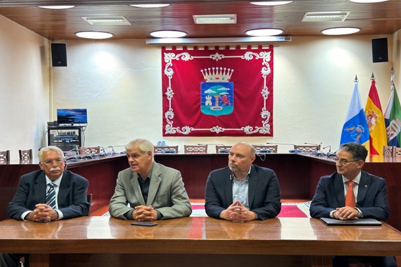 INGEMAR reconoce la trayectoria docente y profesional del profesor Isidro Padrón