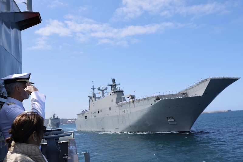 Felipe VI preside la parada naval del Día de las Fuerzas Armadas 2024 en Gijón