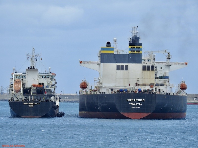 Puertos de Las Palmas suministra un 45,82% más de combustible en mayo