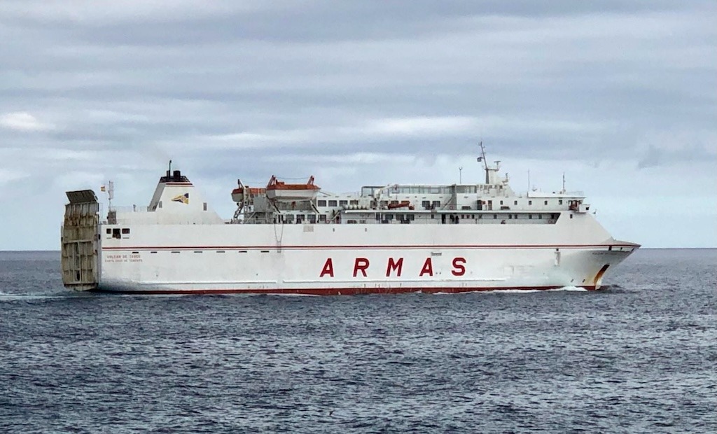 El Grupo Armas Trasmediterránea trata de convencer de las bondades del ferry “Volcán de Tauce”