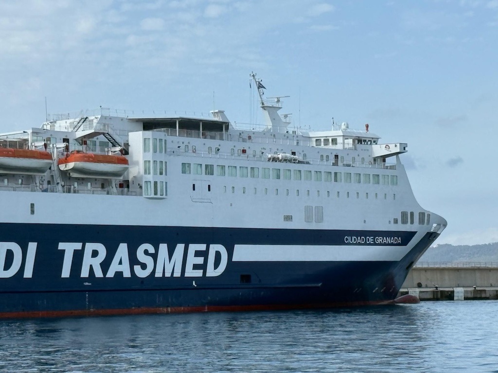 El servicio TrasmedWeekend en Ibiza cumple con la normativa y está autorizado por Ports de Balears