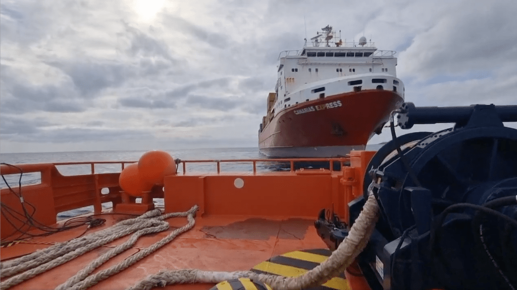 Primer incidente del buque con-ro “Canarias Express” tras el cambio de bandera a Portugal