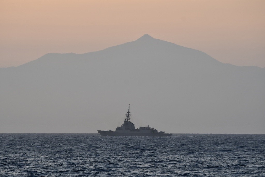 Finaliza el ejercicio Sinkex-25 con el hundimiento del remolcador “Mahón” como blanco naval