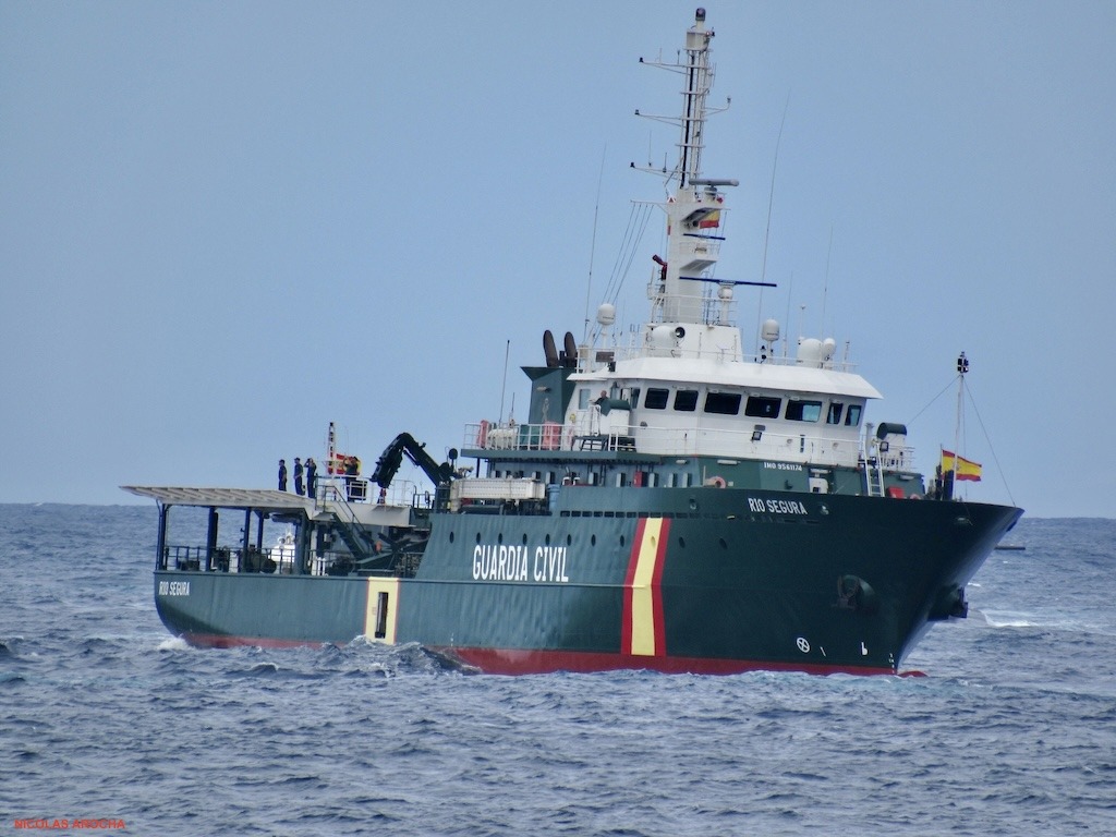 La Guardia Civil intercepta a dos pescadores furtivos en la reserva natural del Archipiélago Chinijo