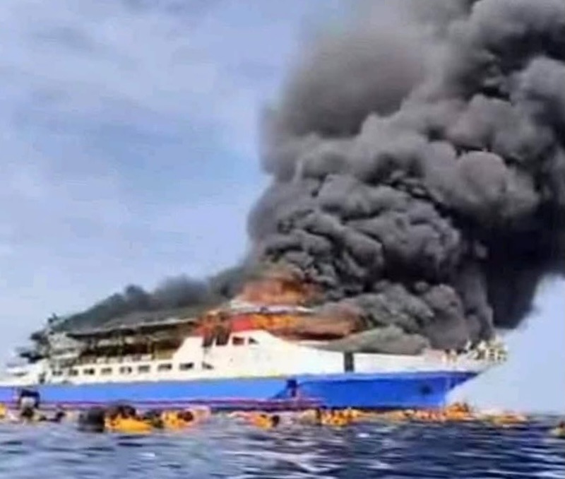 Cinco muertos en un ferry indonesio pintado con los colores y el escudo del F.C. Barcelona