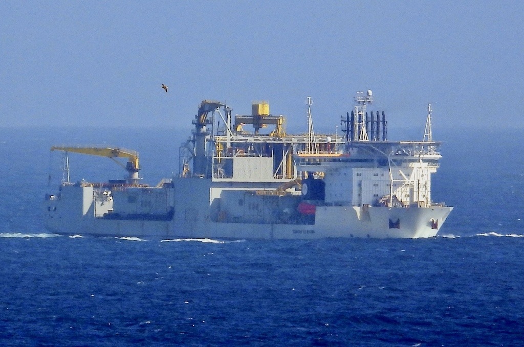 El mayor FP&M del mundo y uno de los grandes hitos de CNN, hace escala en el puerto exterior de Ferrol