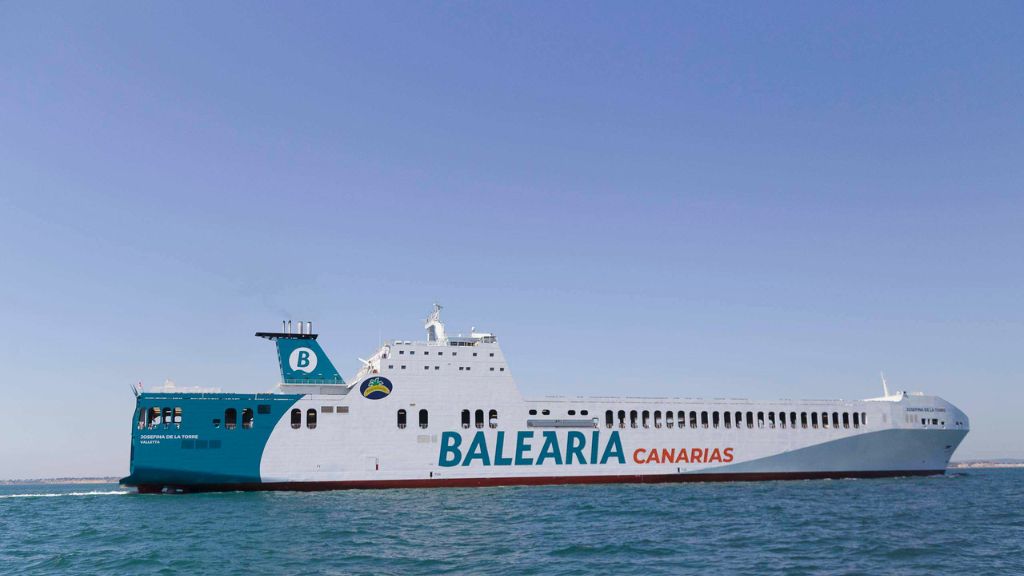 Baleària Canarias ofrece más de 7.000 metros lineales semanales para el transporte de carga frigorífica con la Península